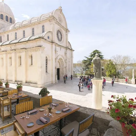 Mario * 布罗达里卡